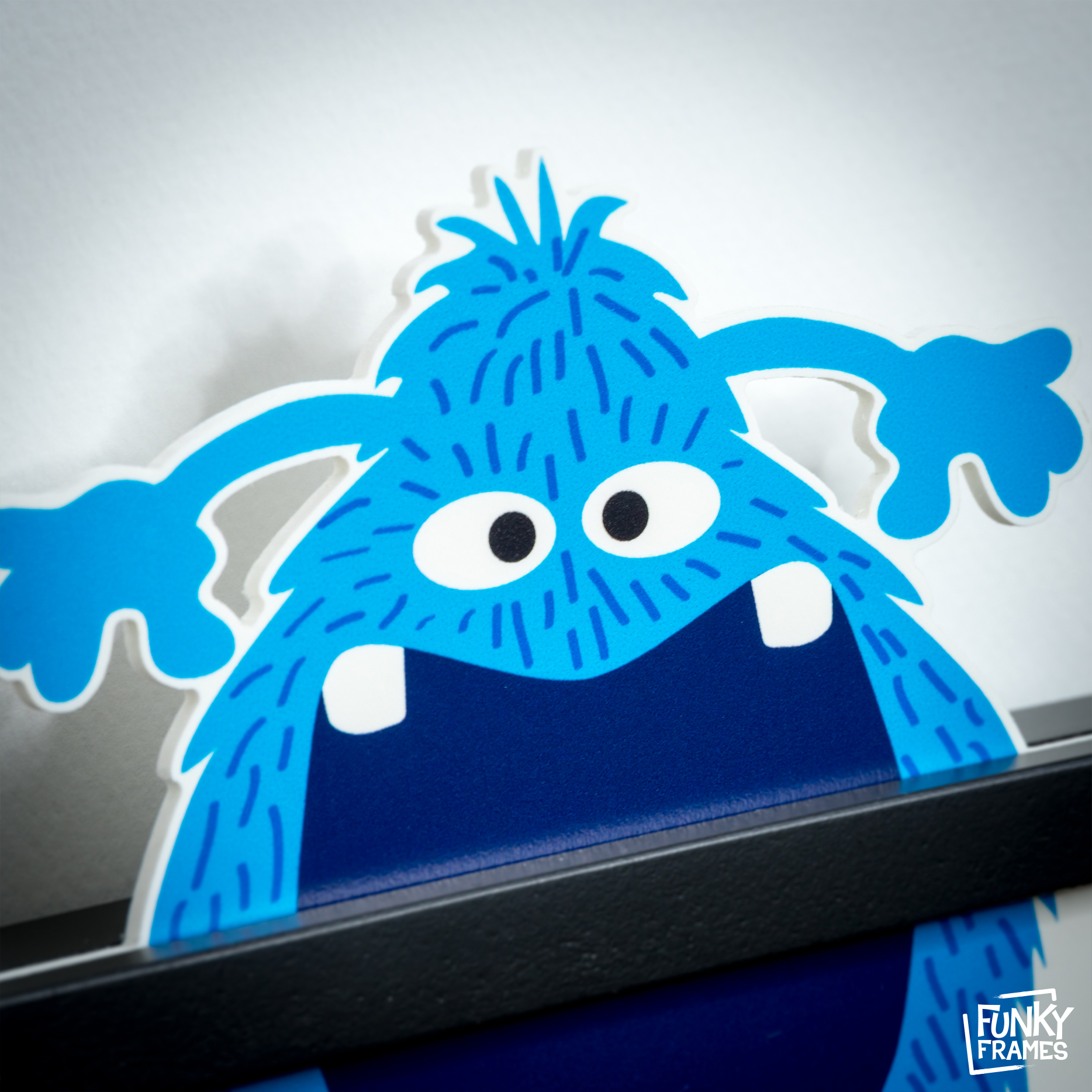 Bluedabedidabeda, close up