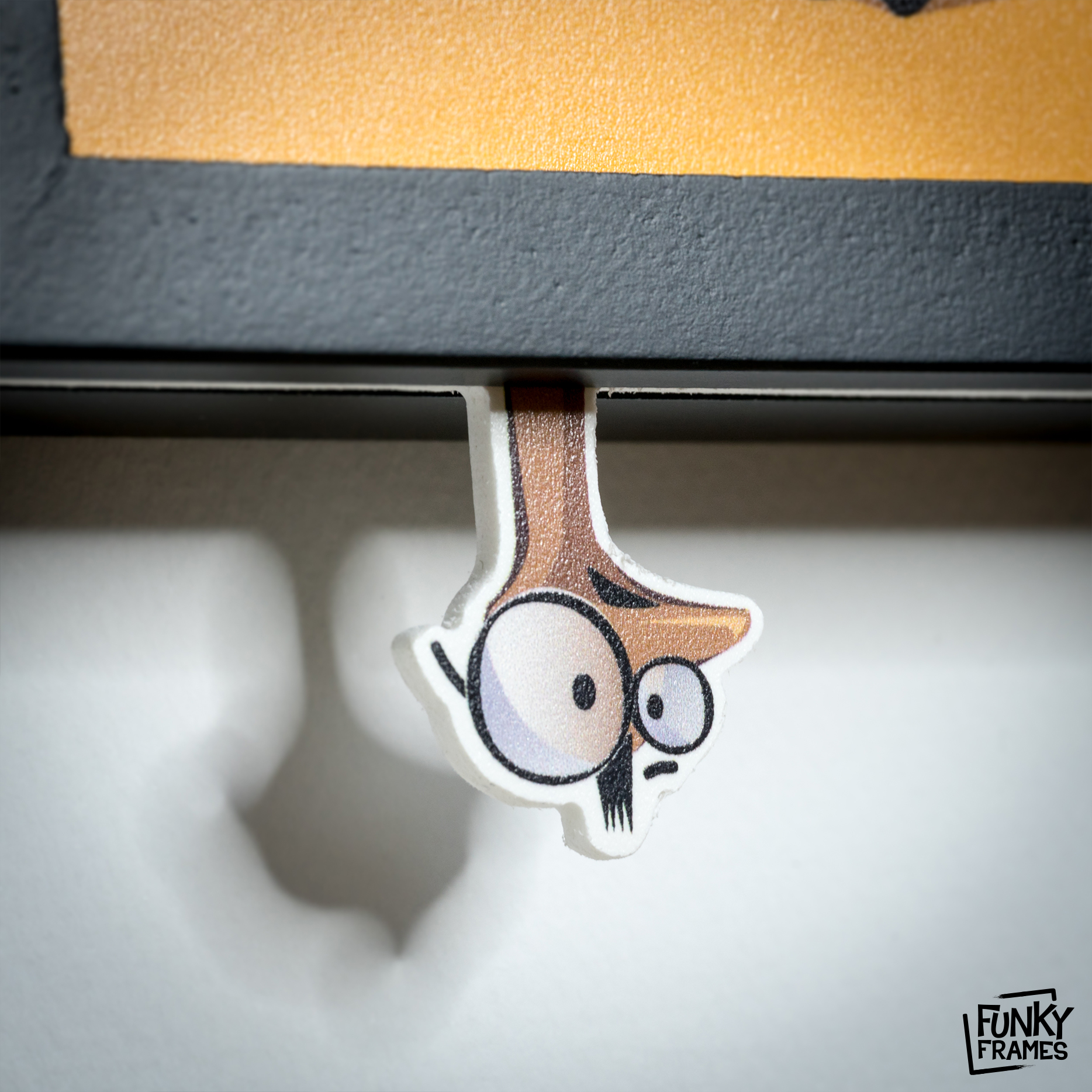 L'Autruche, close up