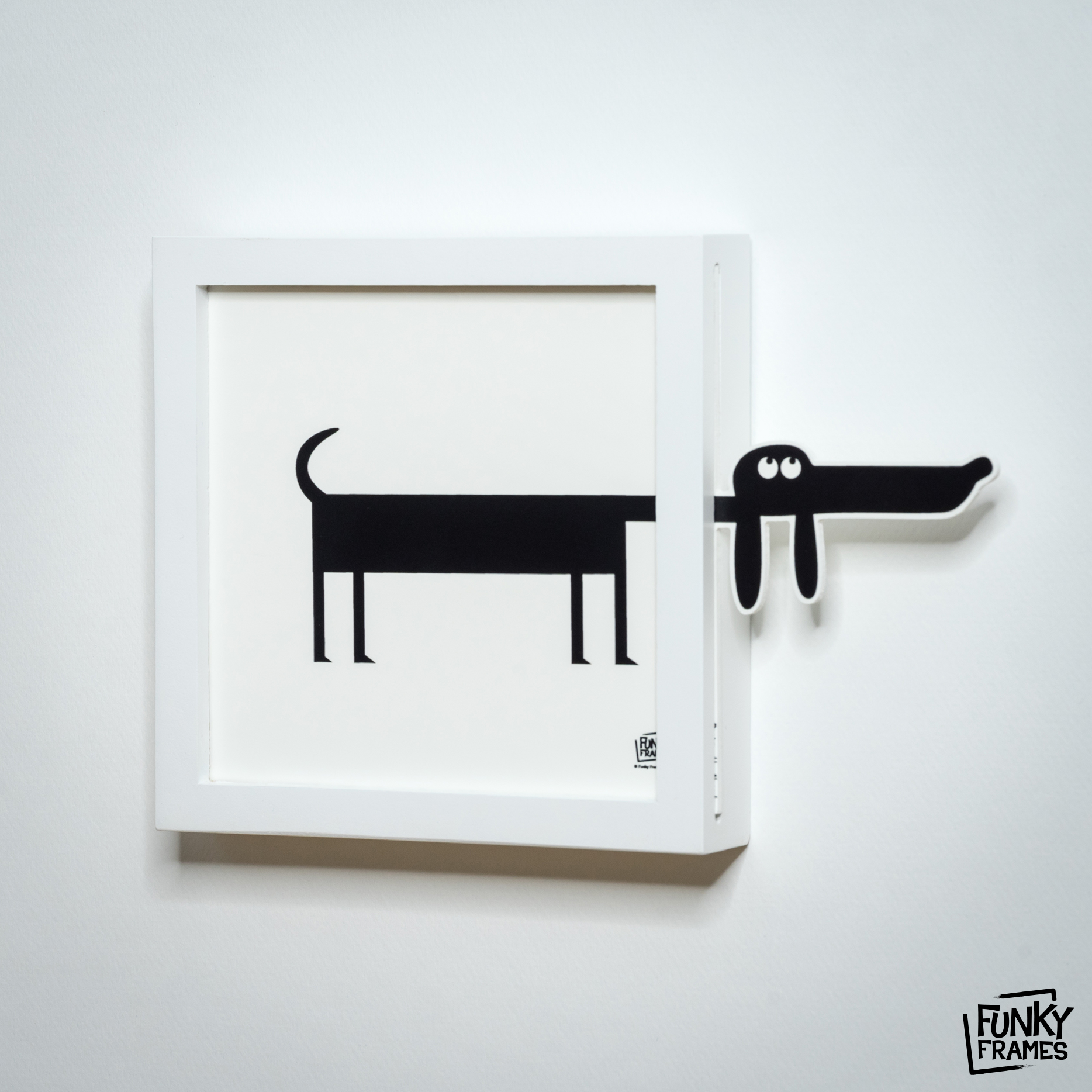 Le Teckel, cadre blanc