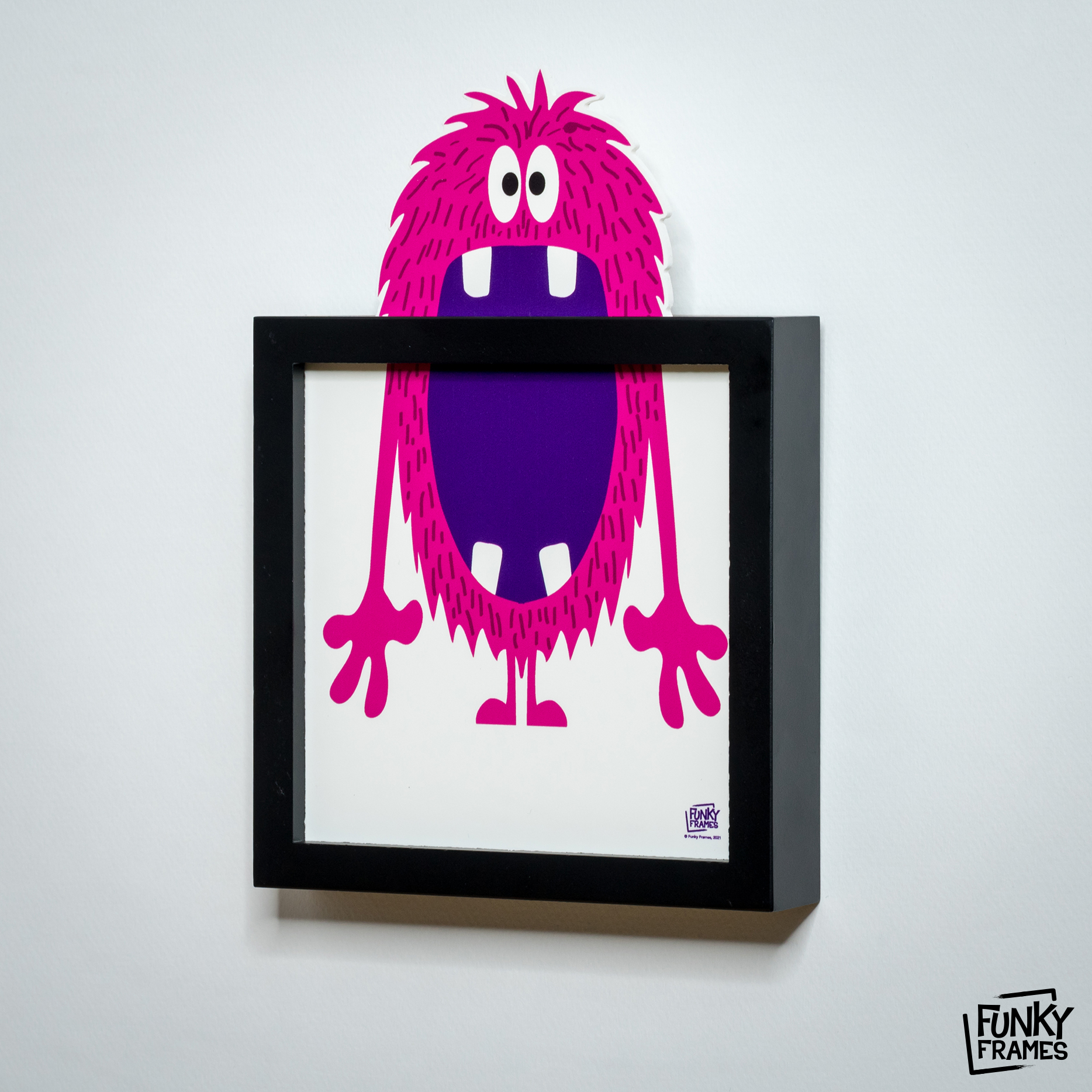 Pinky-Winky, cadre noir